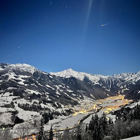 Ferienhaus Zillertal Panorama Blick Balkon Sauna Zellberg Bagian luar foto