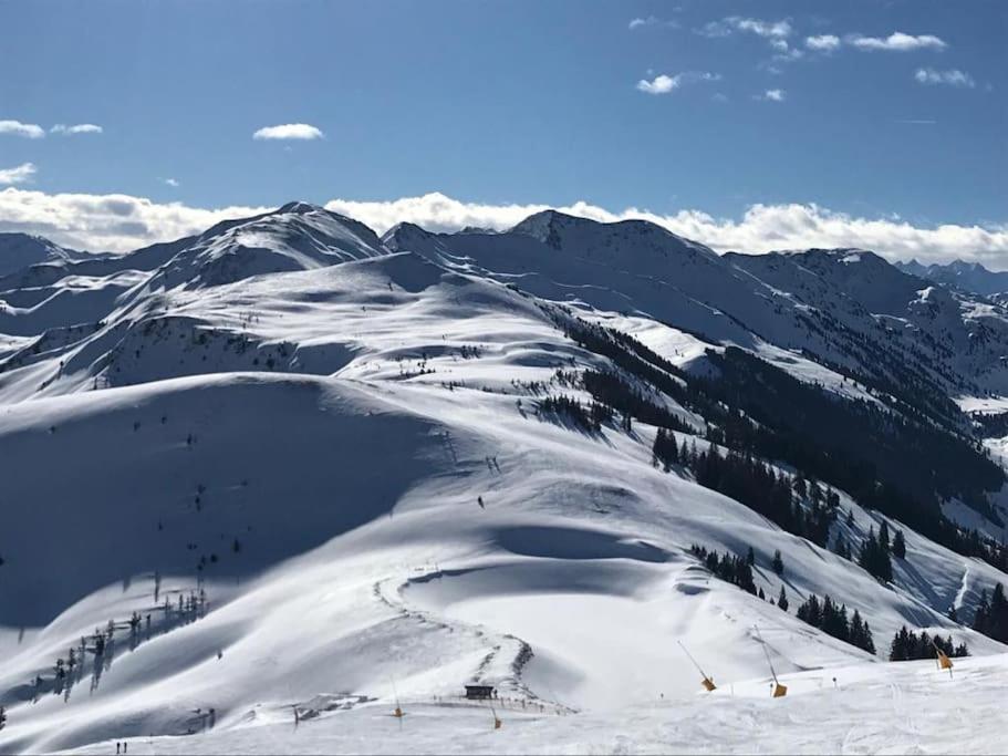 Ferienhaus Zillertal Panorama Blick Balkon Sauna Zellberg Bagian luar foto