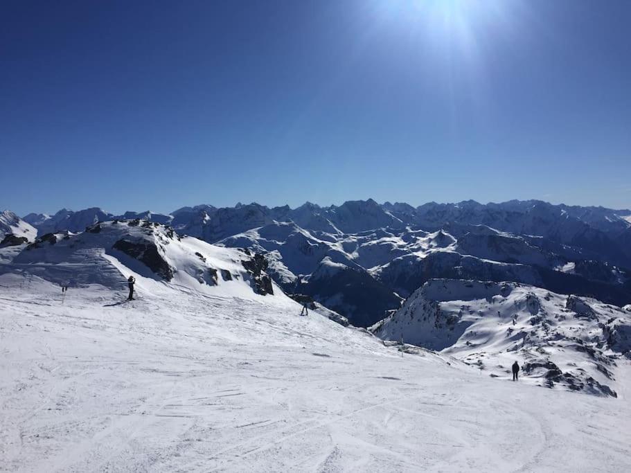 Ferienhaus Zillertal Panorama Blick Balkon Sauna Zellberg Bagian luar foto
