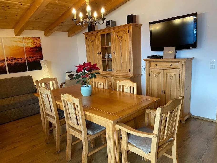 Ferienhaus Zillertal Panorama Blick Balkon Sauna Zellberg Bagian luar foto