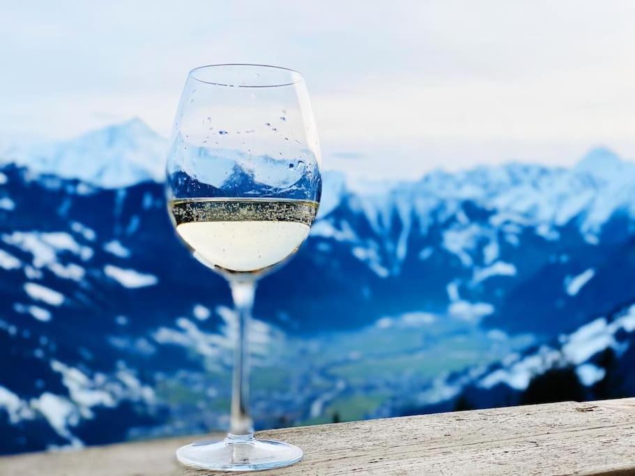 Ferienhaus Zillertal Panorama Blick Balkon Sauna Zellberg Bagian luar foto